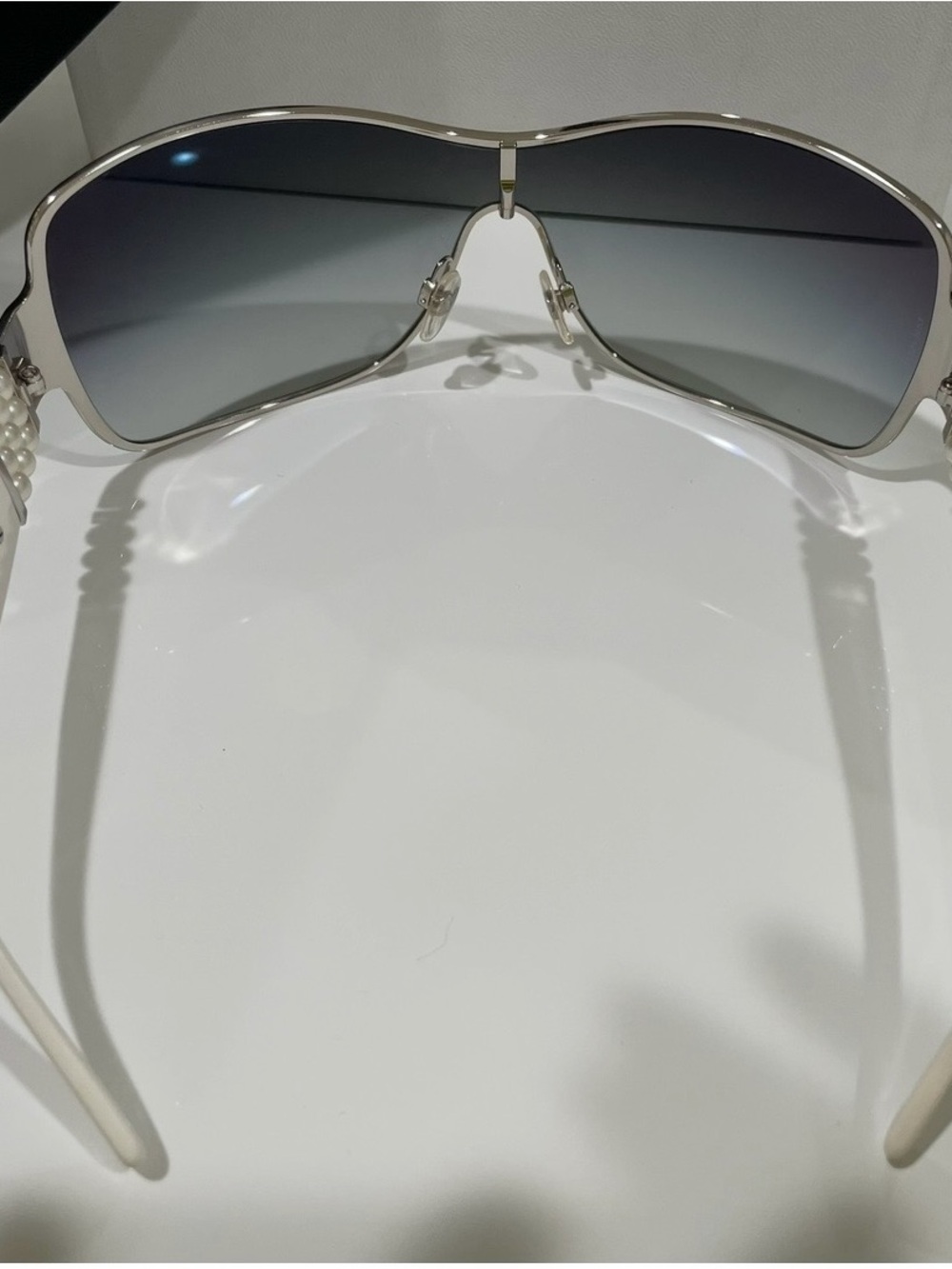 Chanel - Picture 7 of 8